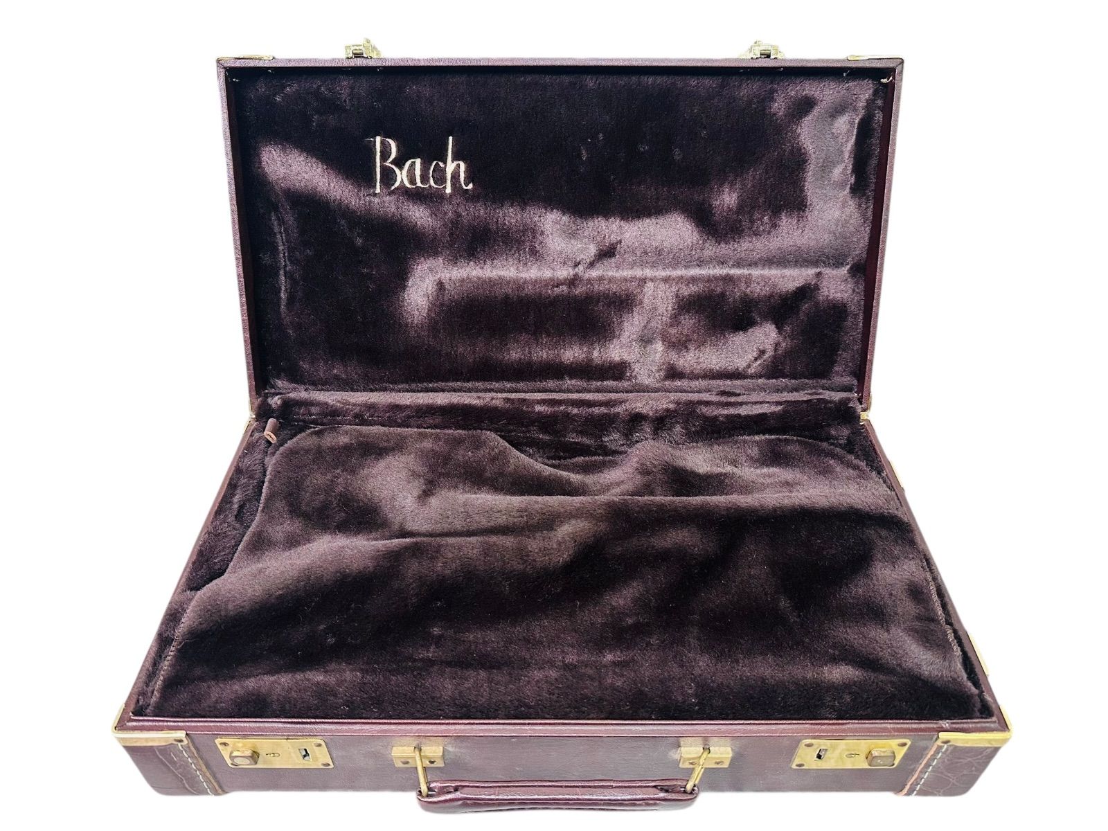 びっくりするほどの Bach トランペットケース 鍵なし ブラウン 管楽器 ケース 1本収納 情報が満載。