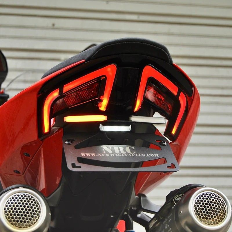 NRC パニガーレ ストリートファイター V2 V4 2025 フェンダーレスキット