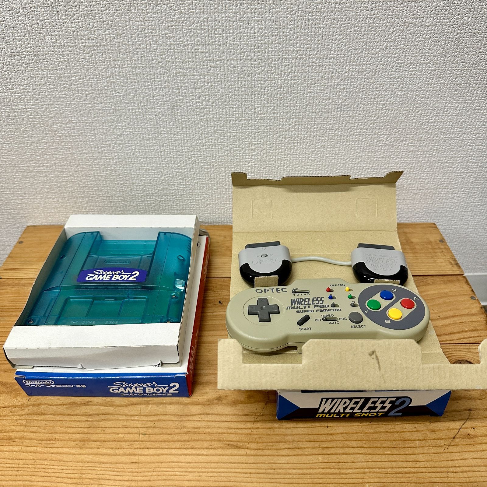 SFCソフト16本、スーパーゲームボーイ、2セット売り。 SFCソフト16本、スーパーゲームボーイ、2セット売り。