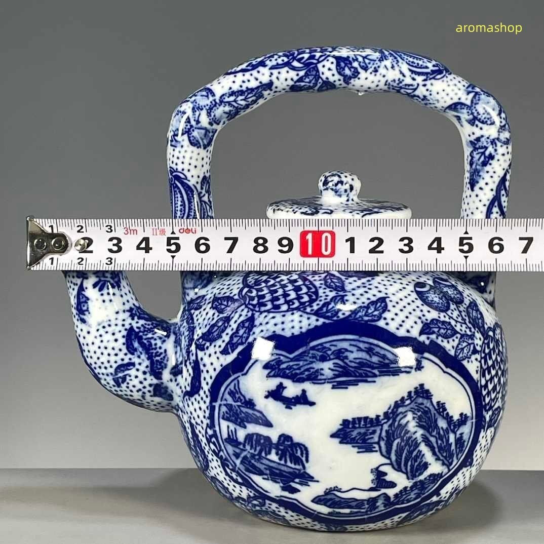 青花に紅の浮彫り寿星 急須  陶磁器 装飾品 現代工芸品 美術品 置物 青花に紅の浮彫り寿星 急須 陶磁器 装飾品 現代工芸品 美術品