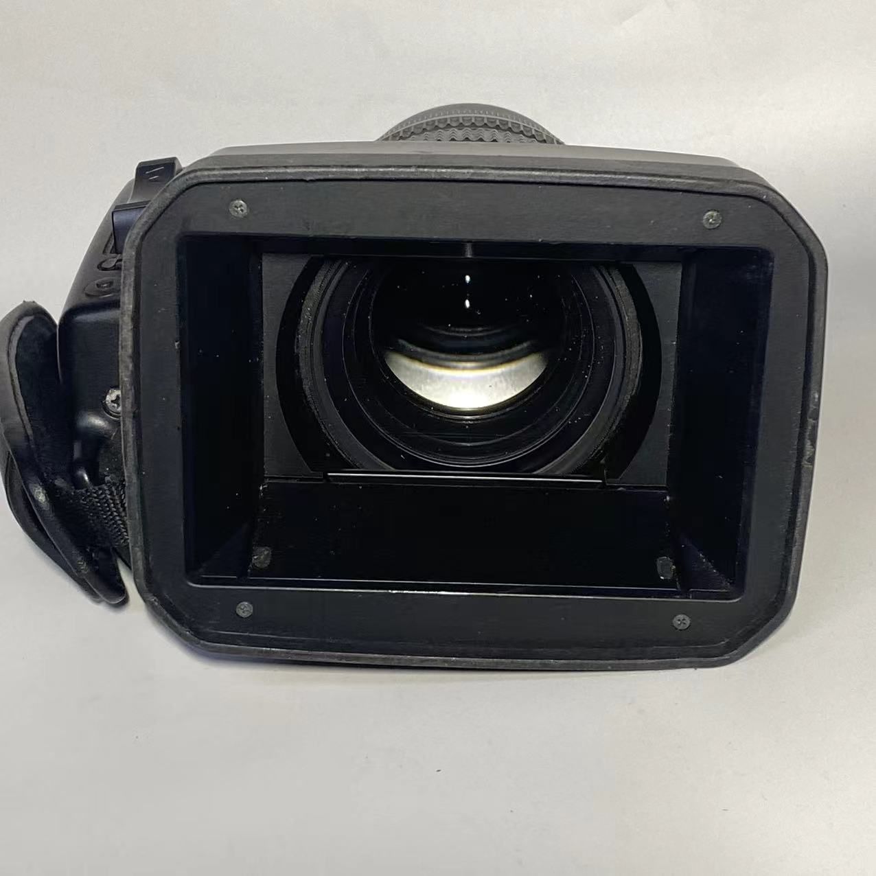 SONY Vario Sonnar T✳︎ 1.6/4.4-52.8 SONY Vario Sonnar T✳︎ 1.6/4.4-52.8