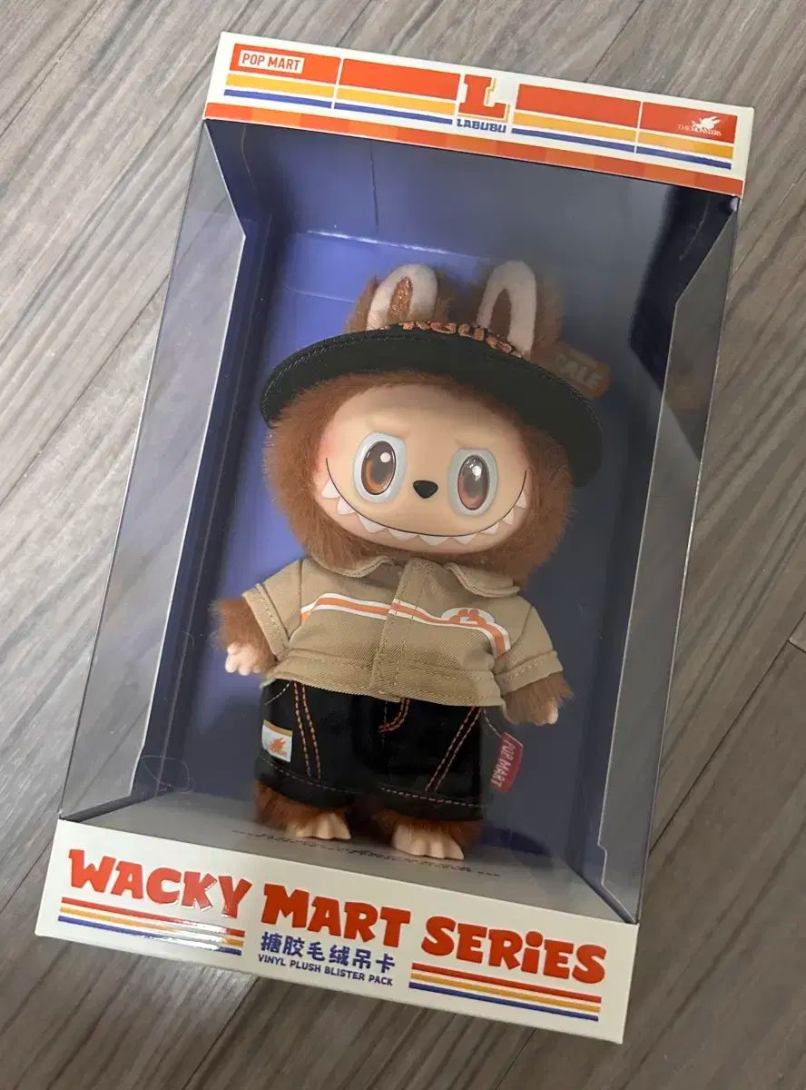Labubu(ラブブ） コンビニ ポップアップ ストアマネージャー 人形