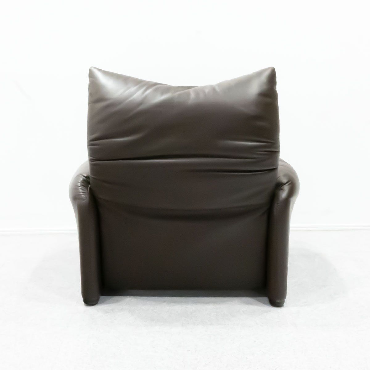 中古品】Cassina カッシーナ 675 MARALUNGA マラルンガ 1人掛け ソファ