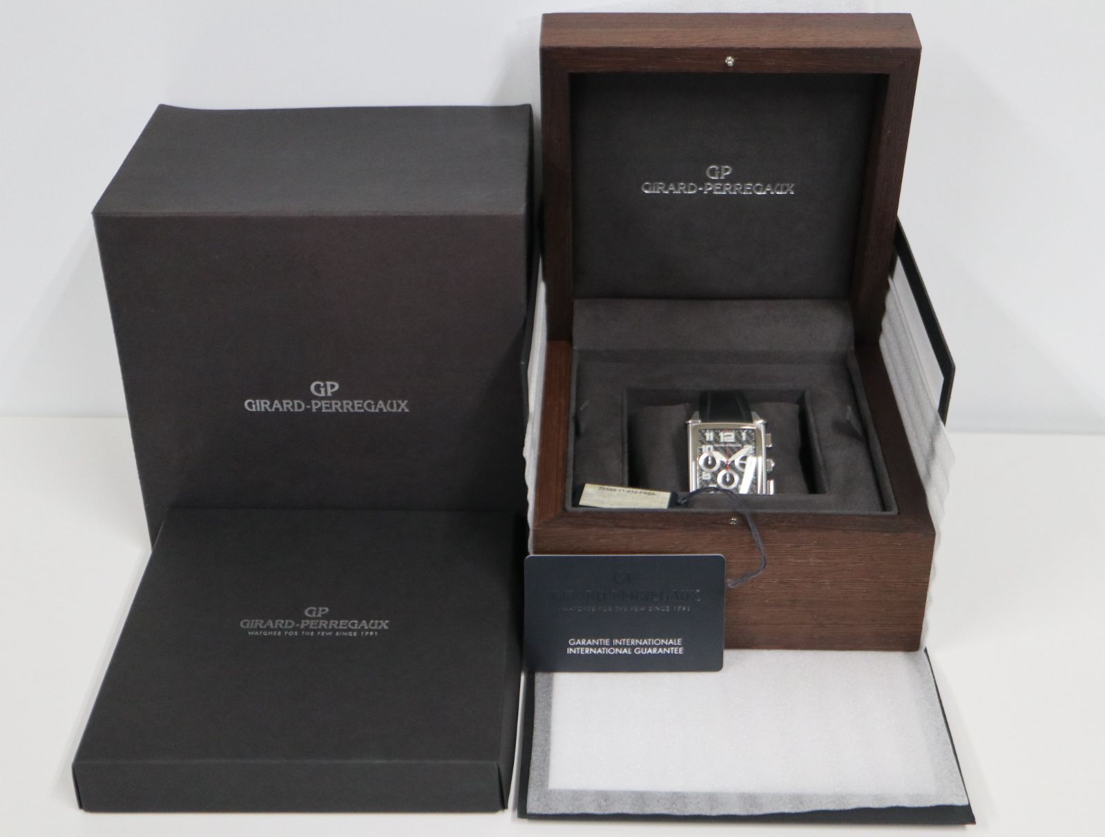 ジラール・ペルゴ GIRARD PERREGAUX ヴィンテージ1945 キングサイズ