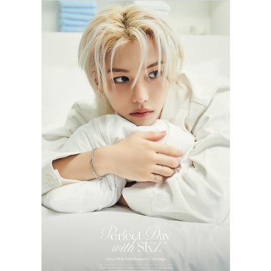 K-POP グッズ フィリックス FELIX Stray Kids ストレイキッズ A4 サイズ ラミネート加工 ハングル 反切表つき 下敷き  オリジナル スキズ STAY ステイ 勉強 - メルカリ