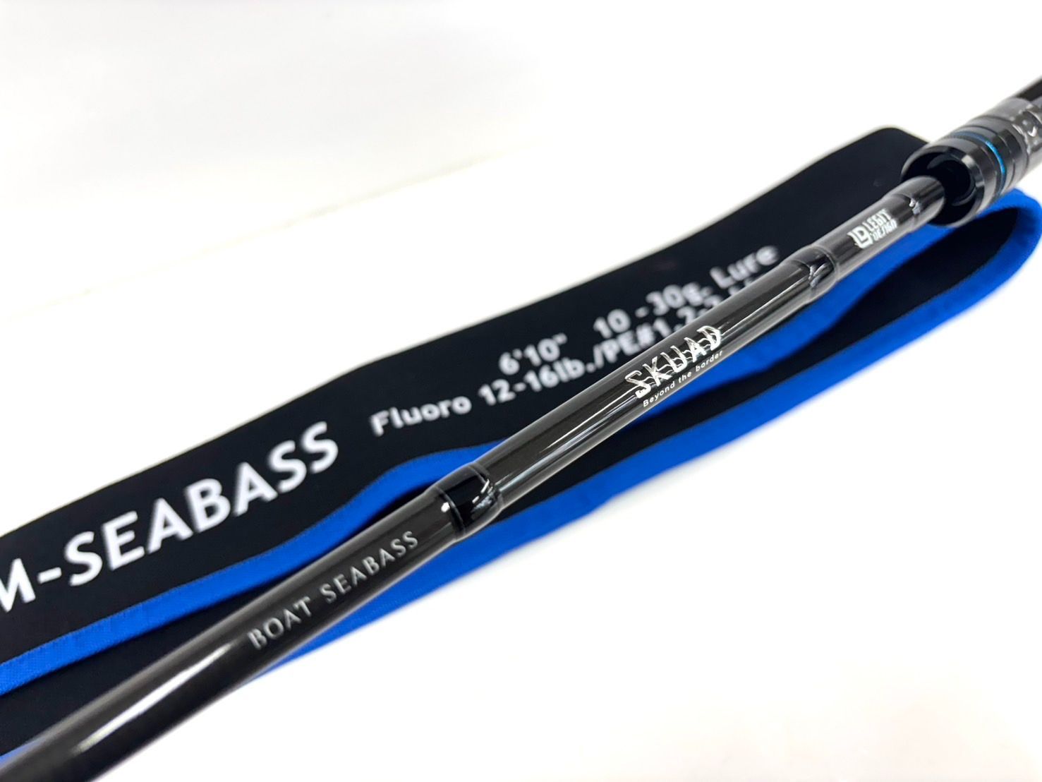 レジットデザイン スクアド SKC610M-SEABASS 01 SKUAD ボートシーバス インショアゲーム