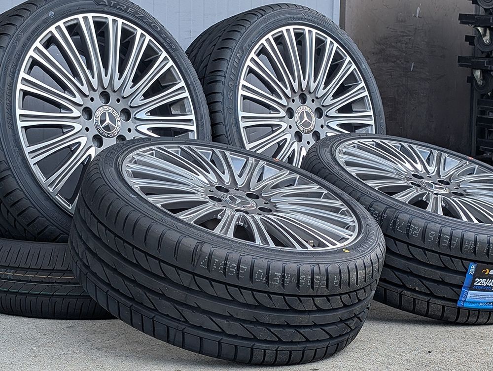 ベンツ (GLA/GLB) オールシーズンタイヤホイールセット 235/55R18