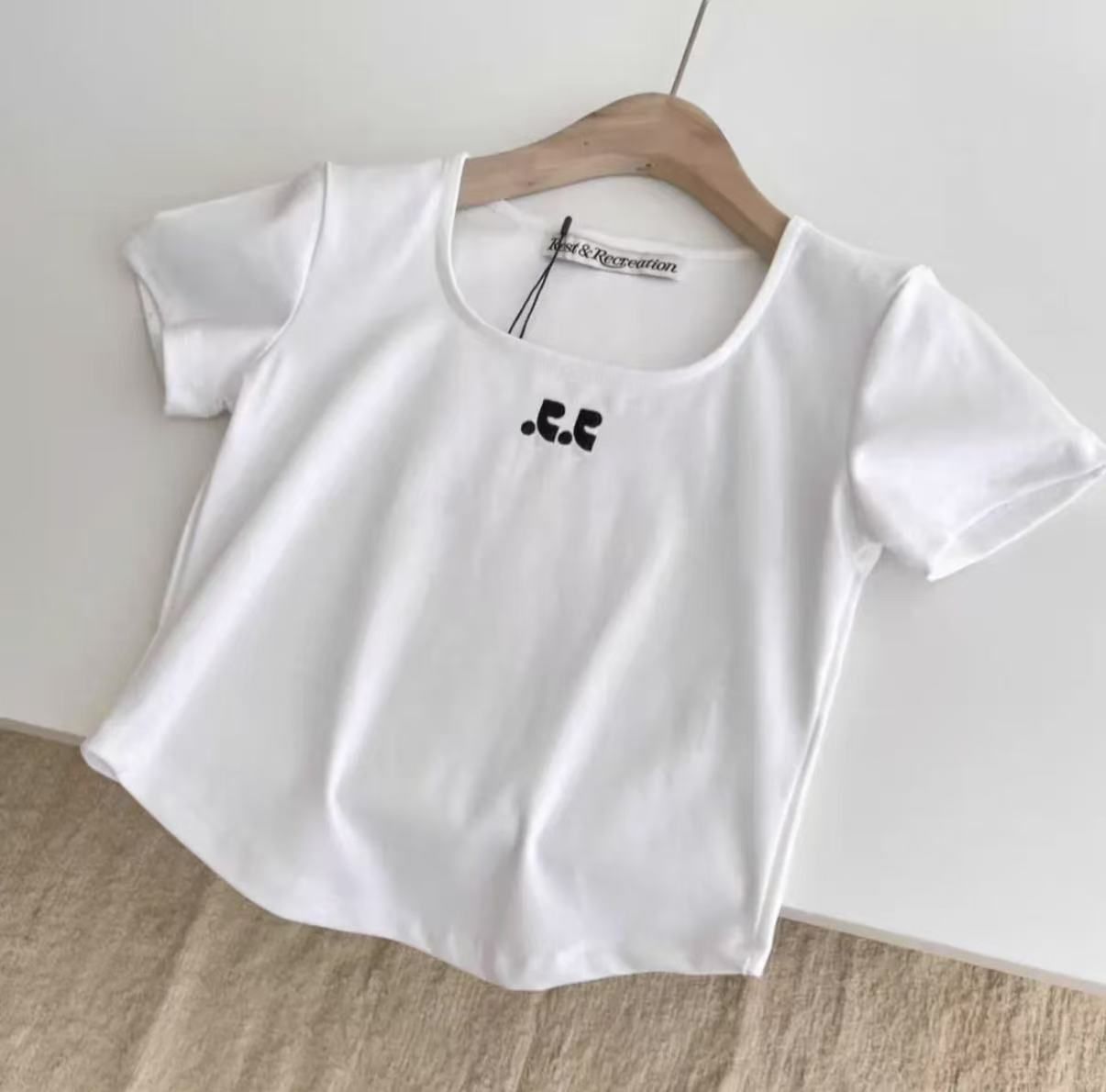 Rest & RecreationレストアンドレクリエーションTシャツ - メルカリ