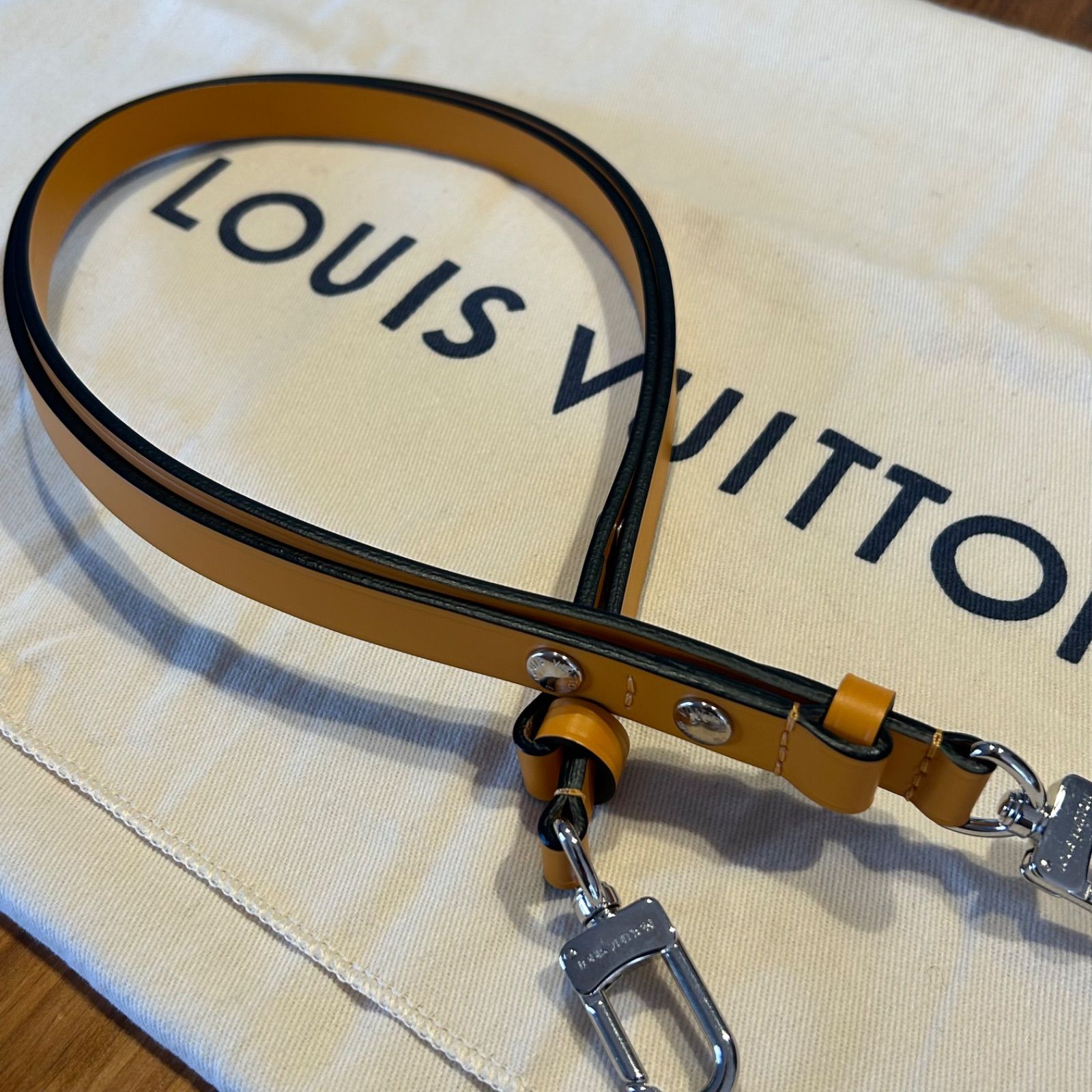 ノワール サフラン