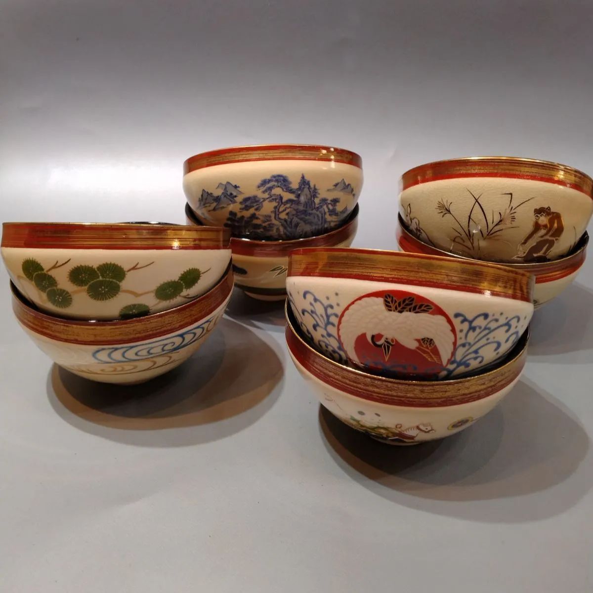 数寄碗 加藤貴山 作 抹茶茶碗 金彩絵付 茶道具 8客セット １客 割れあり