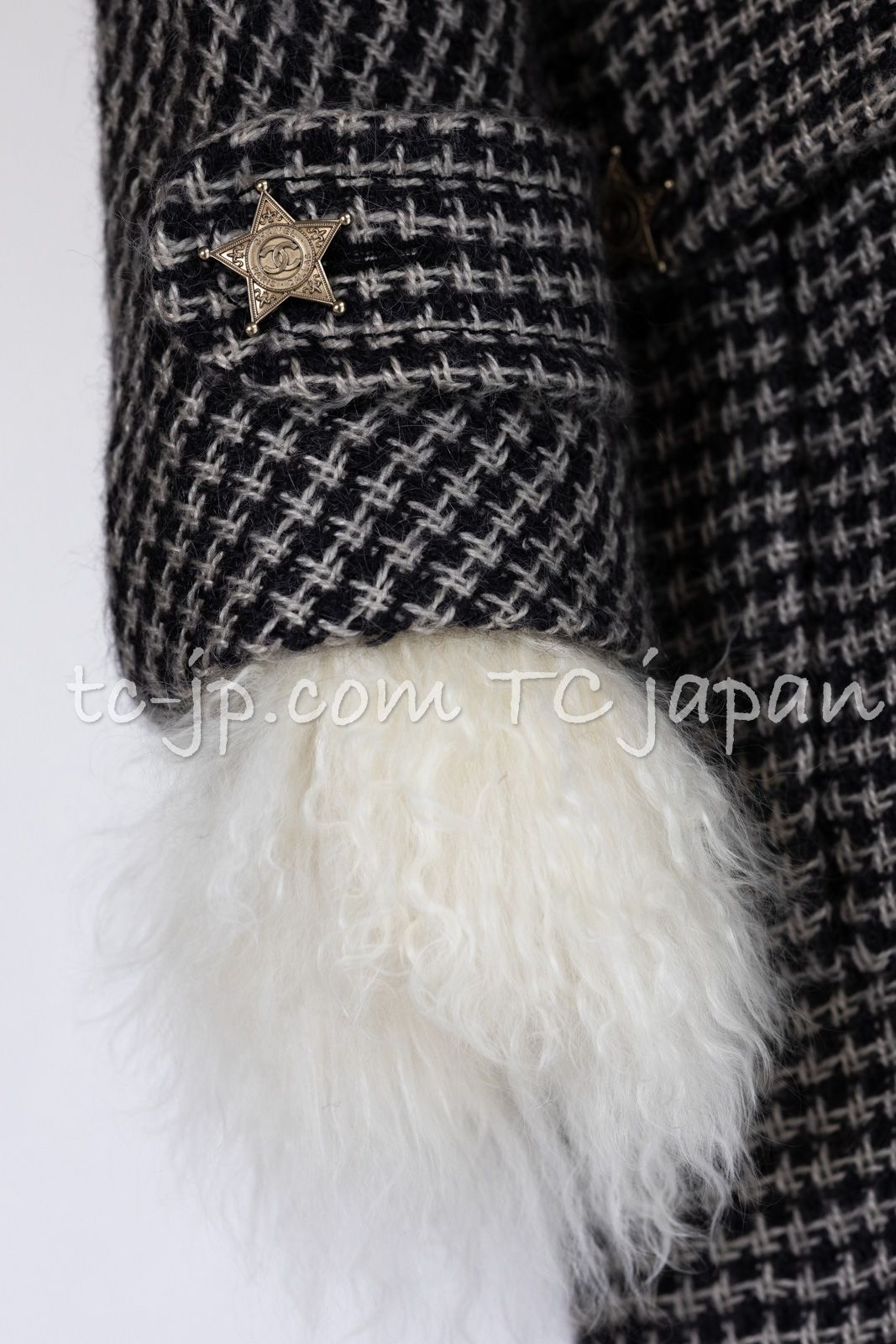 CHANEL シャネル フェイクファー アームカバー グレー系