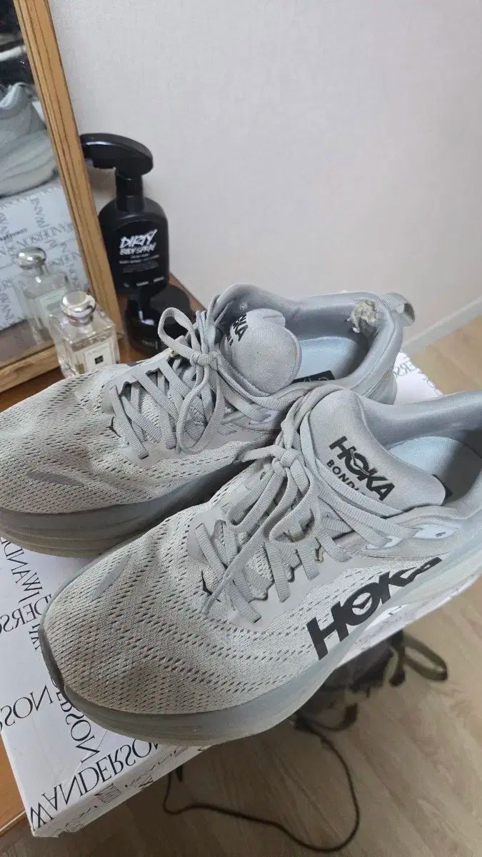 43 HOKA ONE ONE ホカオネオネ ボンダイ 8 ワイド グレー スニーカー