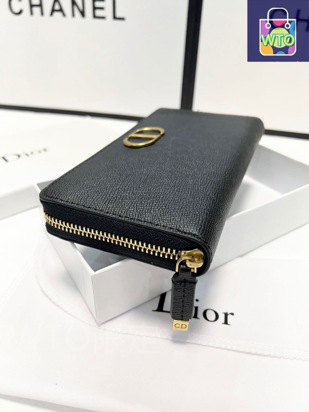 今日特価】DIOR 人気爆発のモノジップクラッチ！送料無料で今の