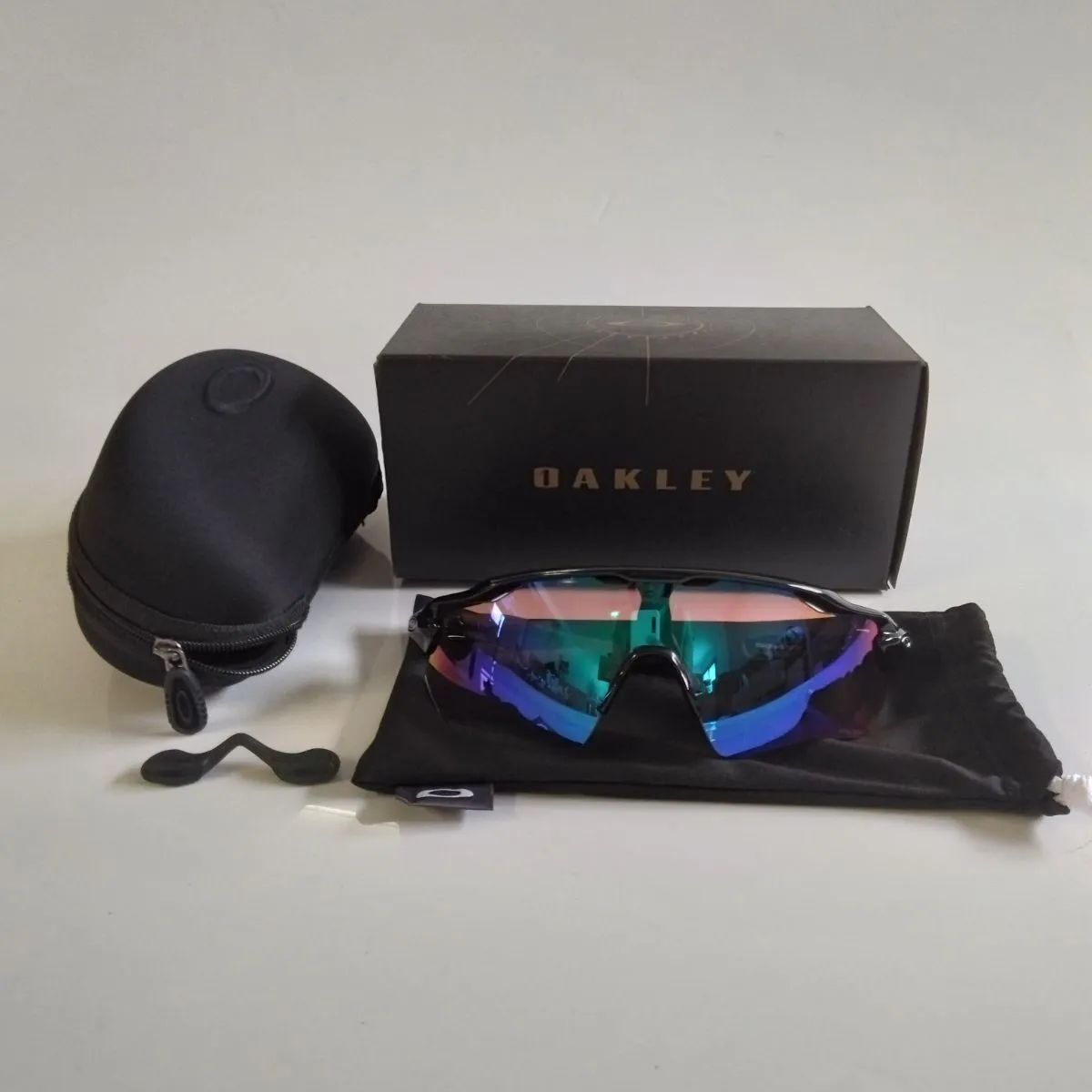 新品未使用品】Oakley オークリー サングラス Radar EV Path (レーダー 