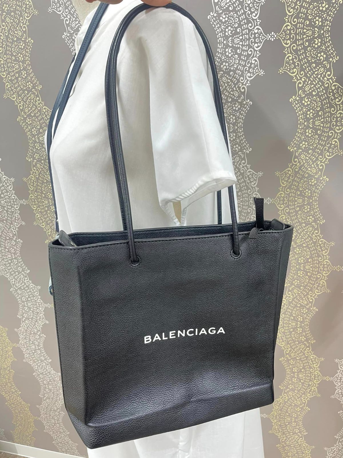 美品 BALENCIAGA バレンシアガ トートバッグ ショルダーバック - メルカリ