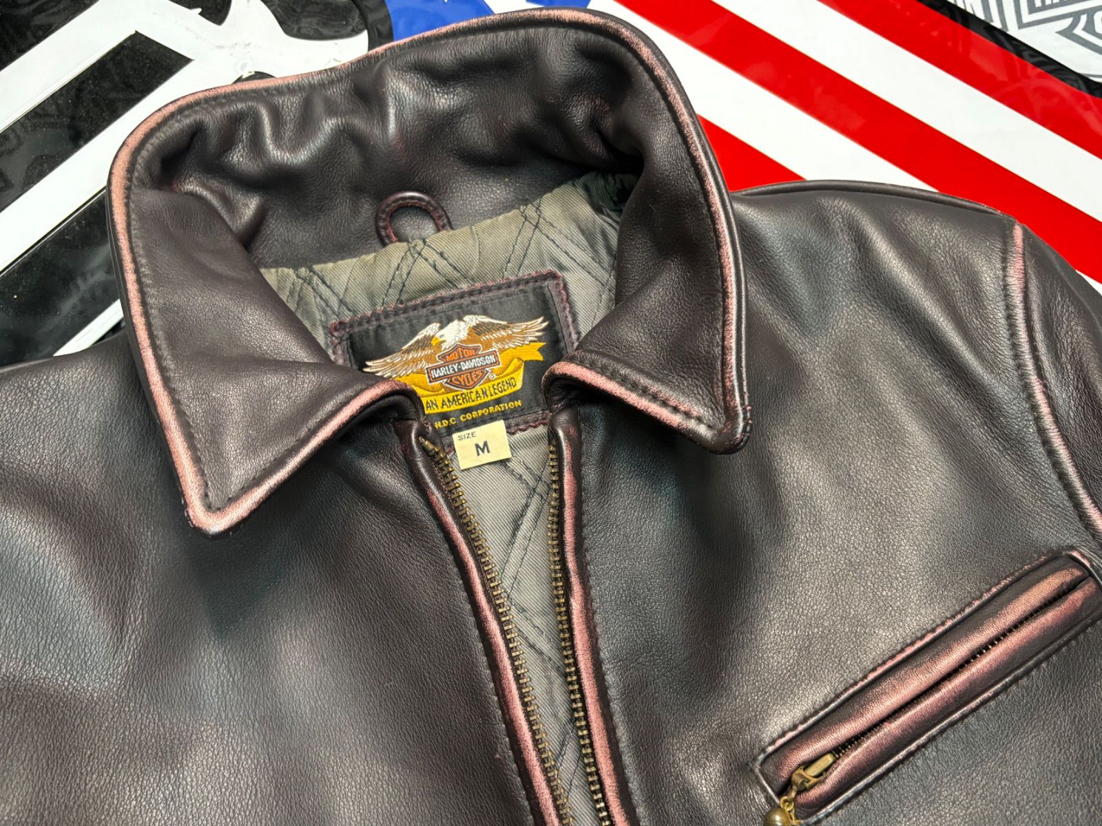 ⭐️Harley-Davidson ⭐️背面3D立体エンボス加工・エンブレム本革製