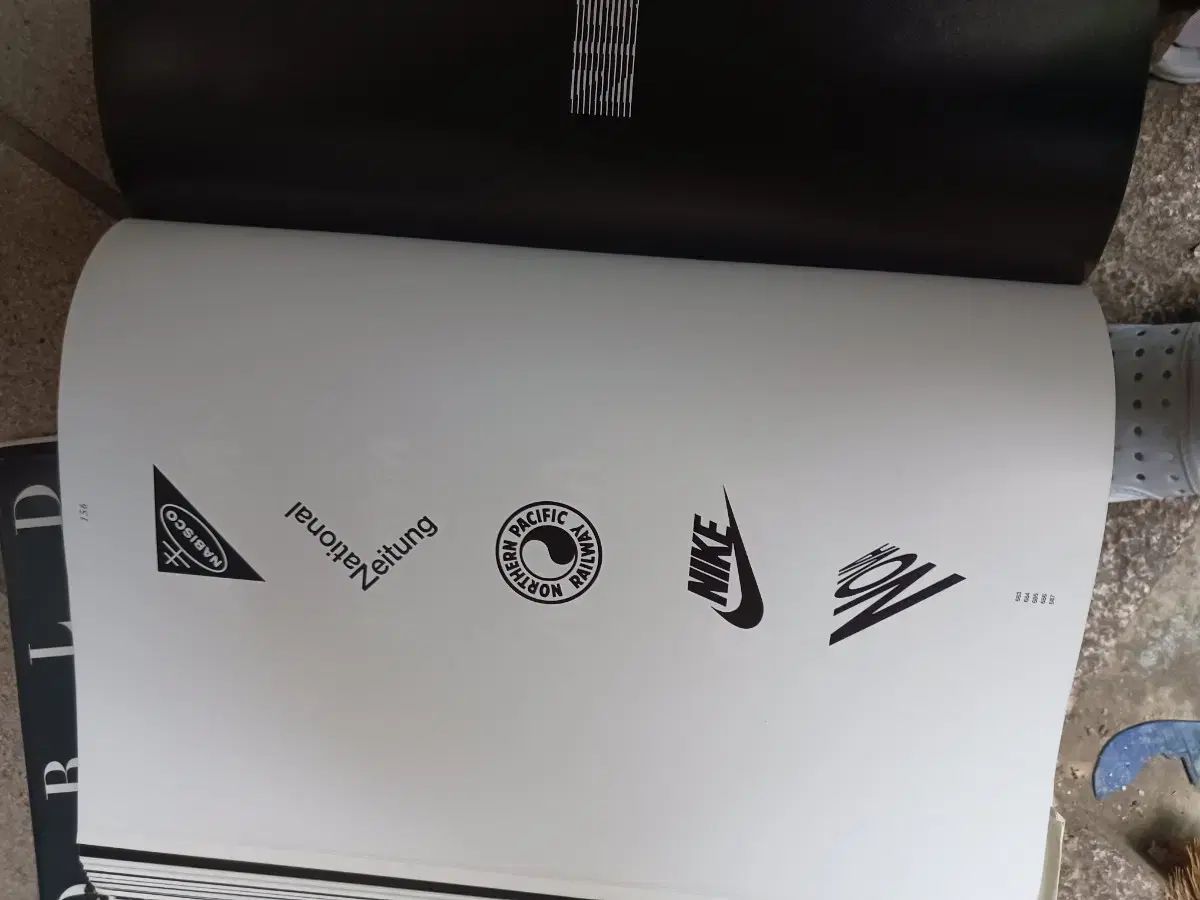 ハードカバー版