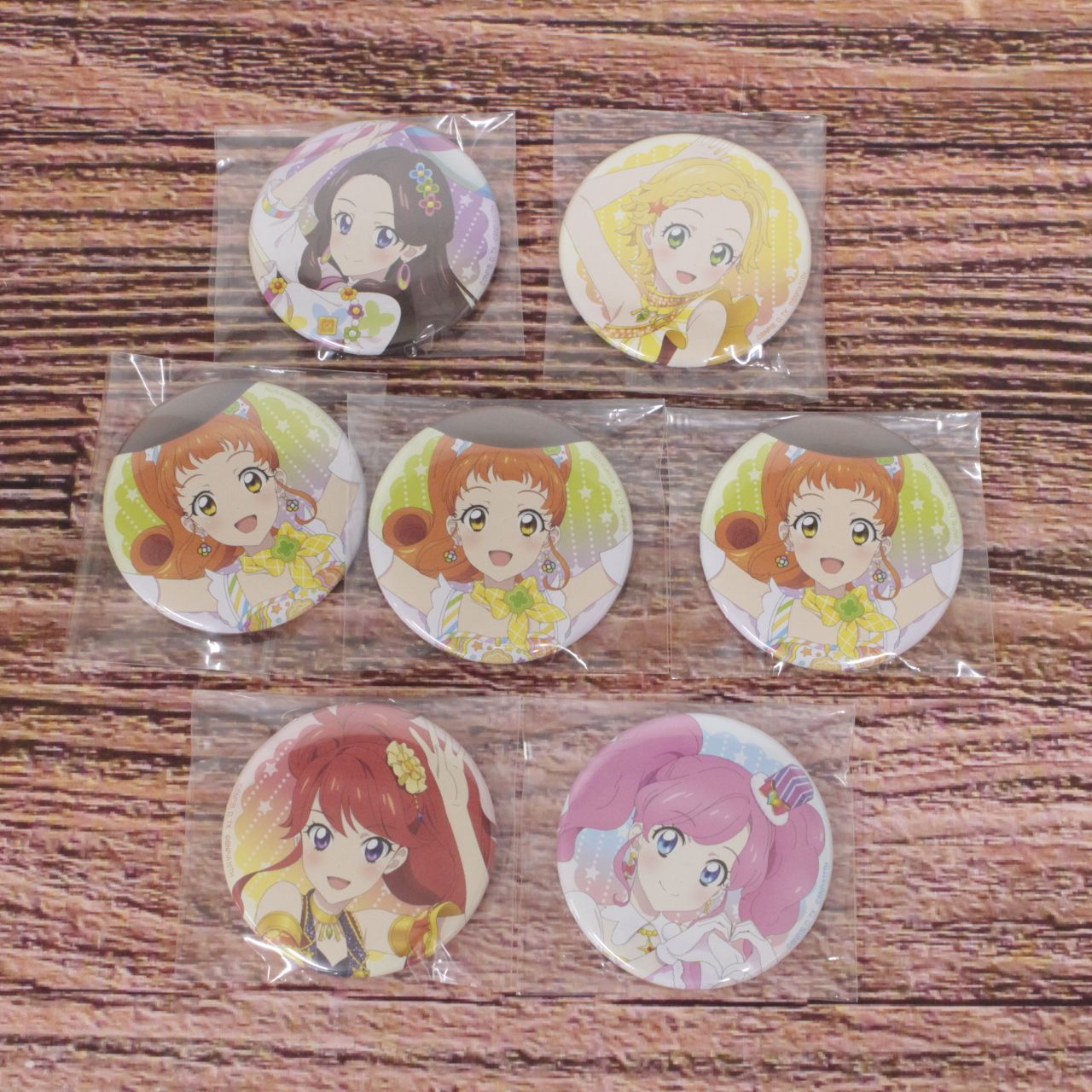 アイカツ ハピクロ 缶バッジ 天羽まどか 大地のの 18個 アイカツ! - 大地のの、天羽まどか グッズセットの通販 by みー