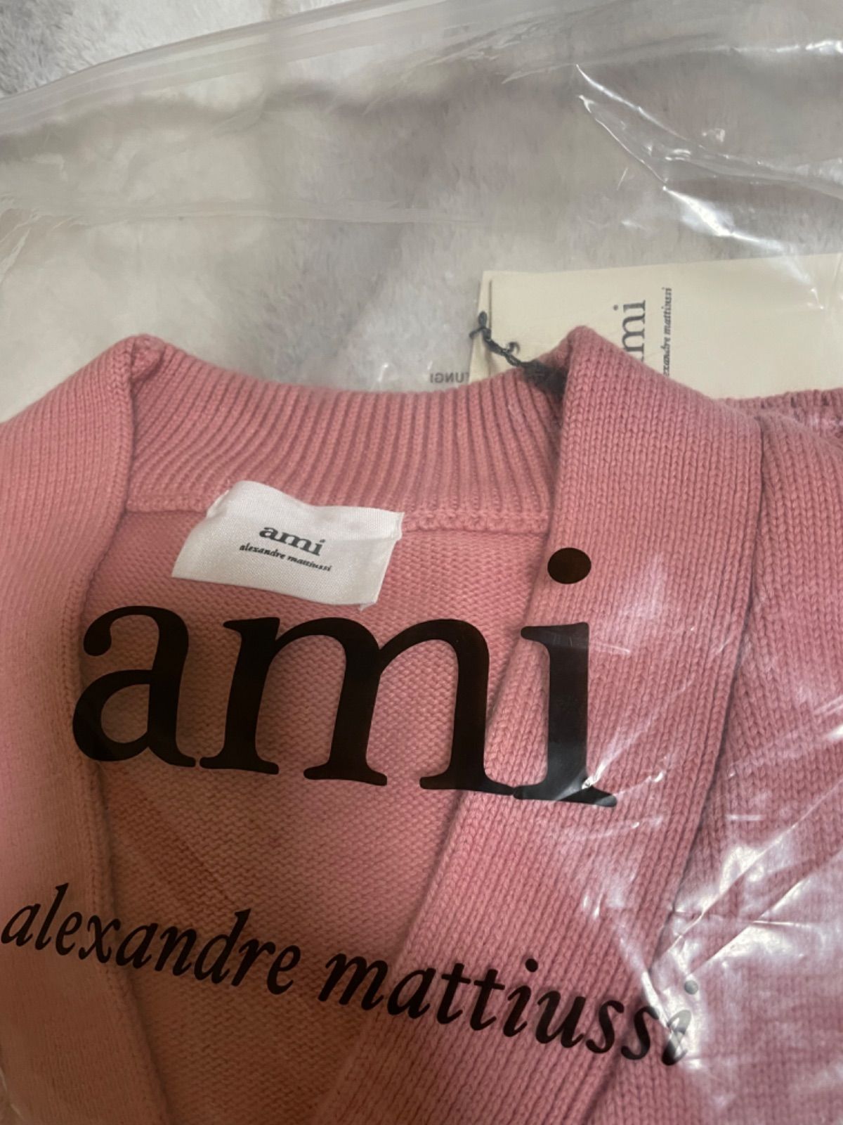 AMI PARIS｜アミパリ ピンク ビックハート ロゴ入り