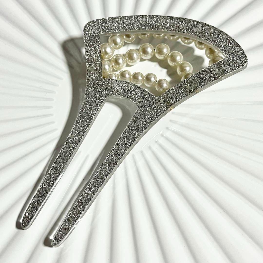 髪飾り 成人式 水引 つまみ細工 シルバー 振袖 袴 花 銀 白 大きい 小さい 2点セット 着物 和装 かんざし コーム Uピン 大人 か  No.9-5558 髪飾り シルバー 成人式用 卒業式 結婚式 水引 和紐 振袖 和装 袴 着物 髪飾り かんざし シルバー