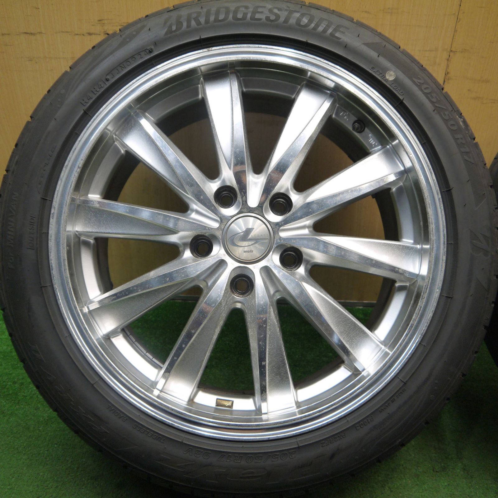 バリ溝！24年！9分☆LEONIS CX 205/50R17 ブリヂストン プレイズ