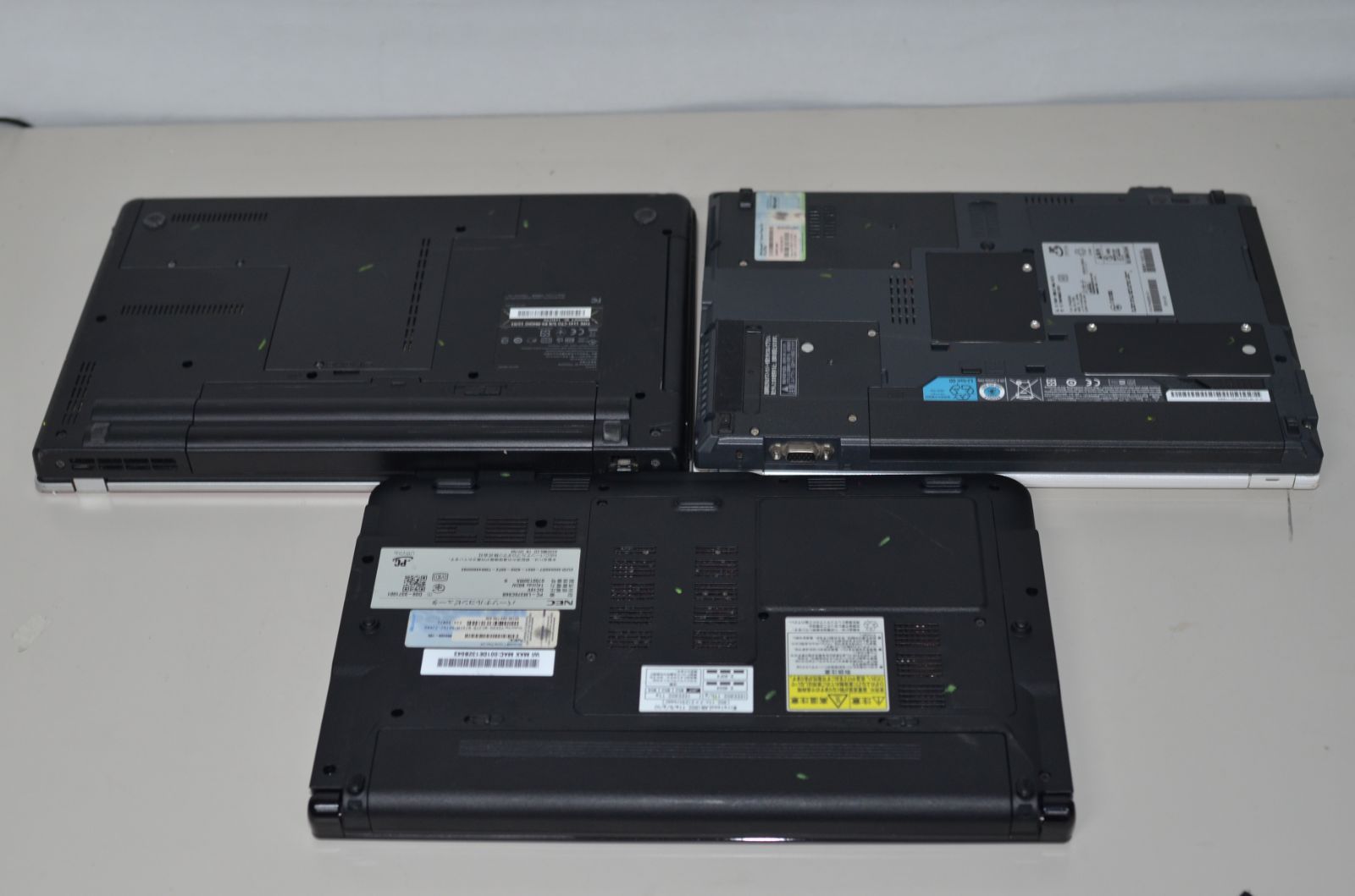 ノートPC NECと富士通とLENOVO OSなし 3台セット ジャンク扱 ノートPC NECと富士通とLENOVO OSなし 3台セット ジャンク扱