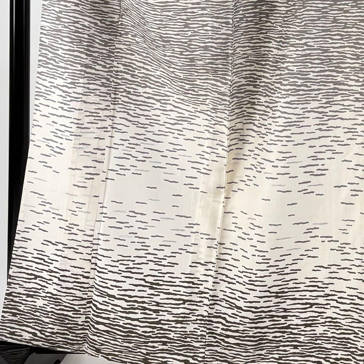 訪問着 身丈162.5cm 裄丈66cm M 単衣 紬地 落款 霞 銀彩 クリーム 正絹 名品