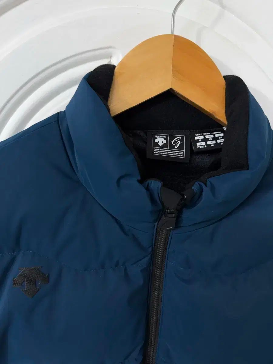 95 サイズ メンズ デサント₍DESCENTE ゴルフ 軽量ダウン ニット 防風パッド