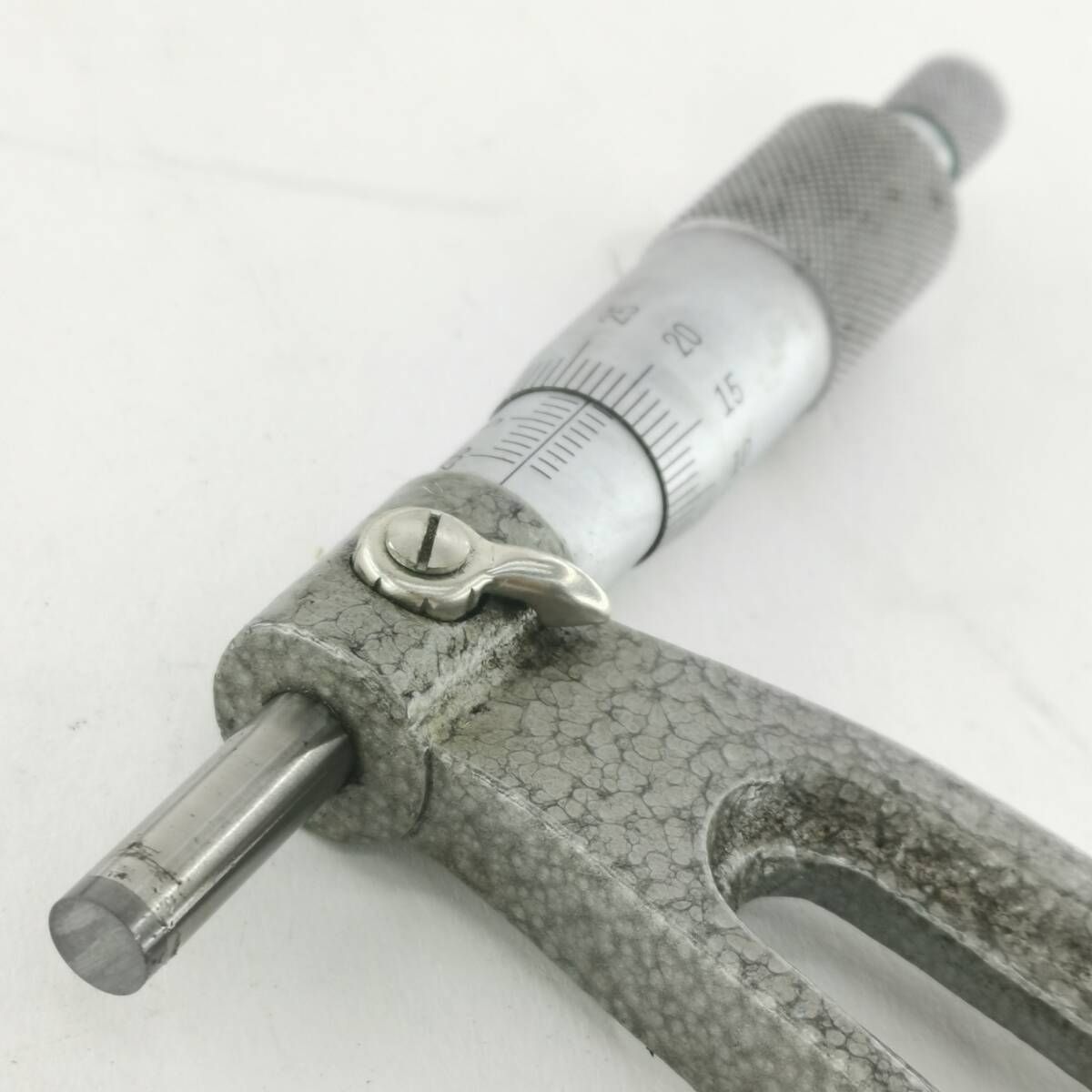 NSK 外側マイクロメーター 200-225mm 0.01mm 303-109 測定器 NSK 外側マイクロメーター 200-225mm 0.01mm 303-109 測定器