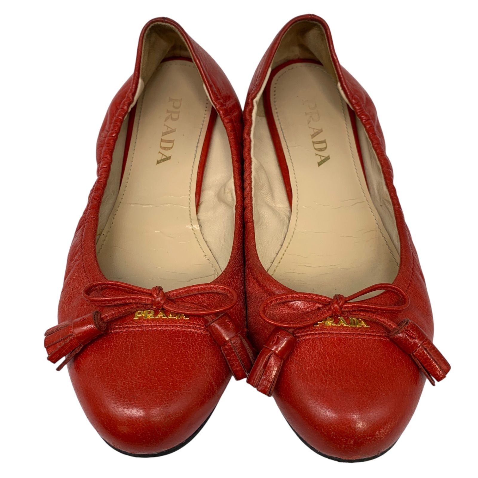 PRADA レッド フラットシューズ リボン付き PRADA レッド フラットシューズ リボン付き