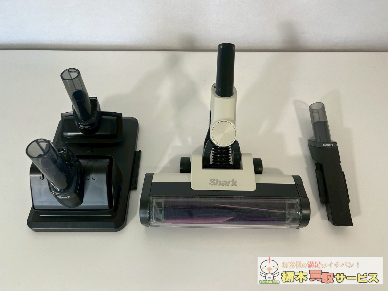 SHARK/シャーク コードレスクリーナー LC200JIV 付属品付き 現状品