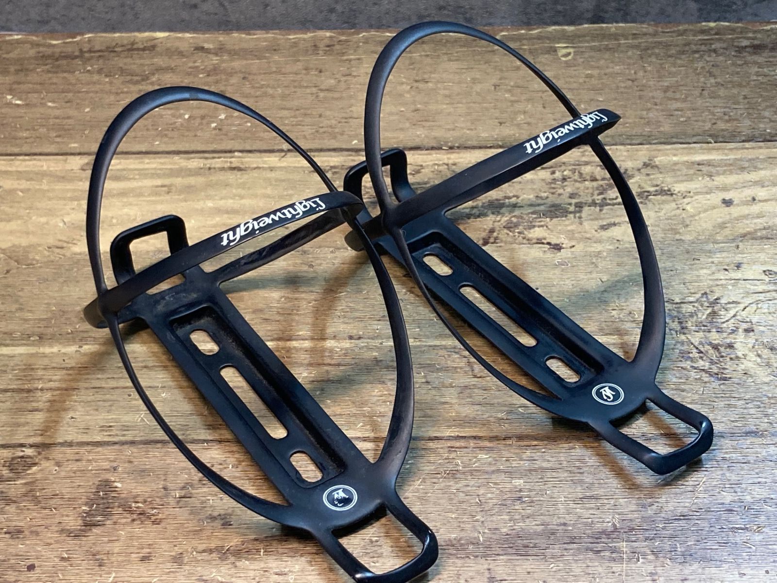 ★Lightweight ライトウェイト カーボンボトルケージセット 美品 Yahoo!オークション -「lightweight (lightweight ライト