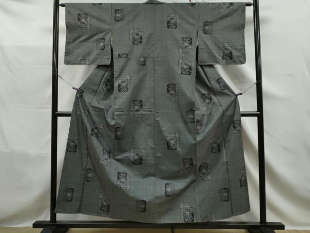 平和屋着物□本場大島紬 泥染め 7マルキ 菱重ね花文 正絹 逸品