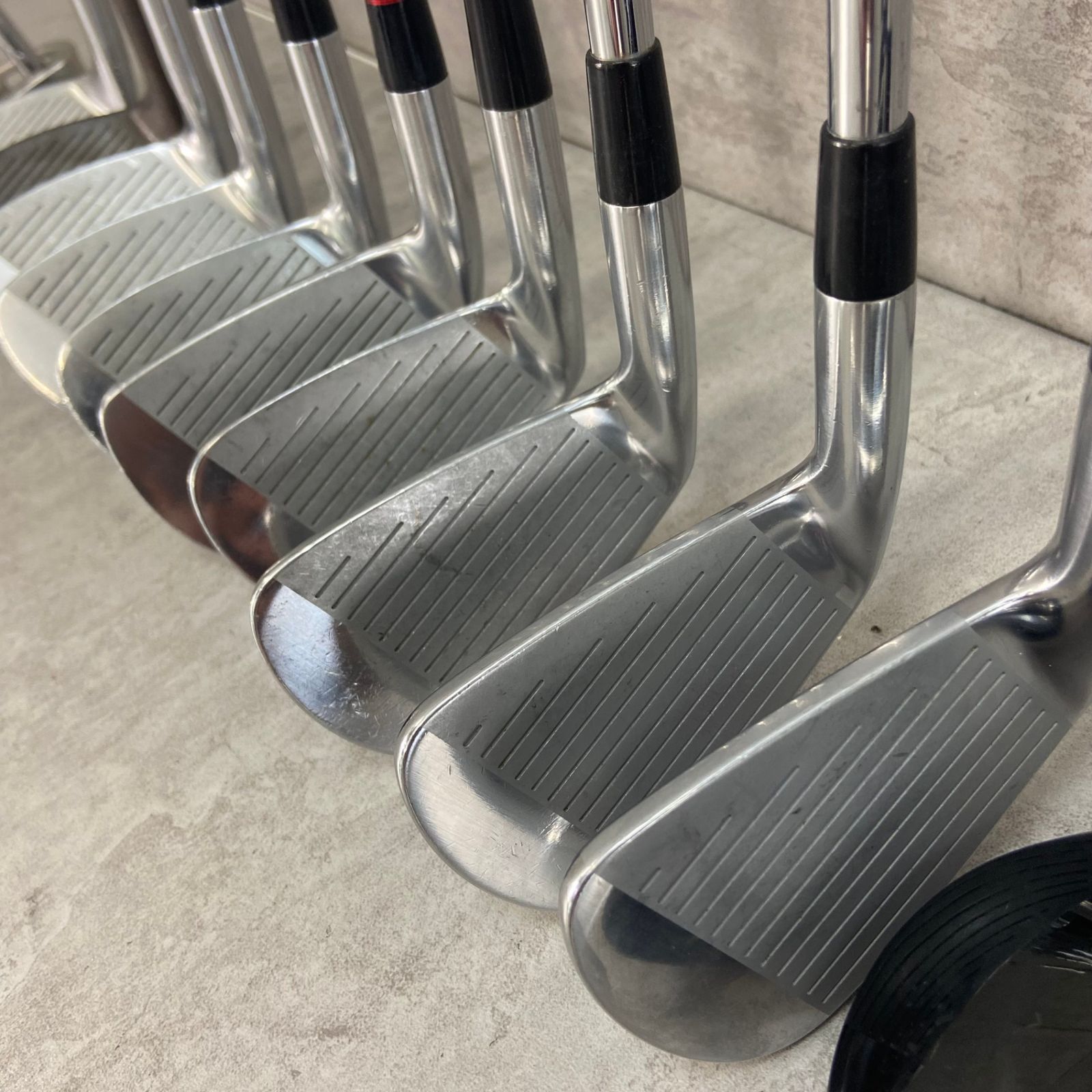 TaylorMadeメンズゴルフクラブセットとLe Coq のキャディバッグ 51wHjURRHNL.jpg