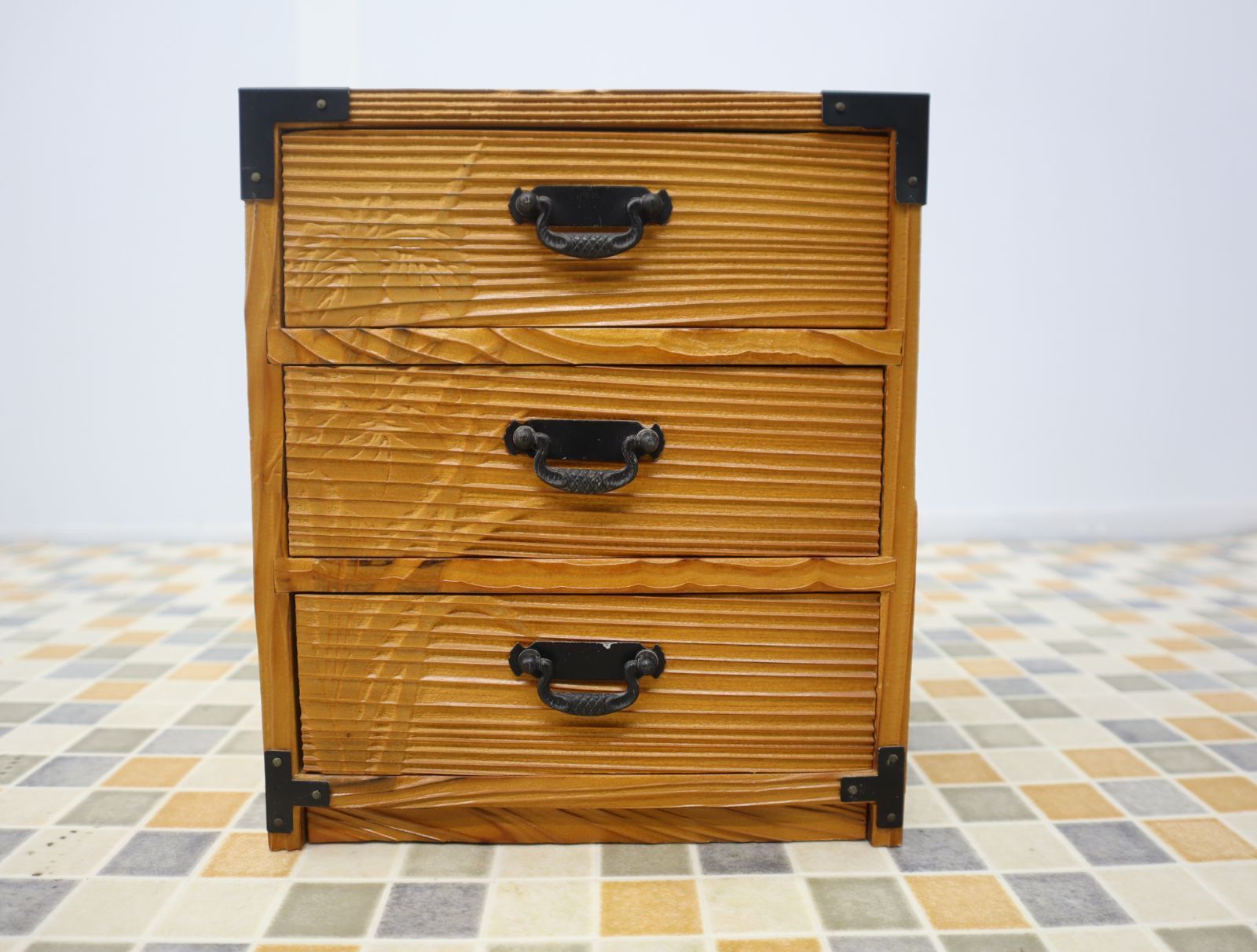 レトロ 和風家具 20×17×23ｃｍ｜焼杉 収納 3段 引出し 小物入れ｜  あやめ｜引き出し 和家具 アンティークO1993