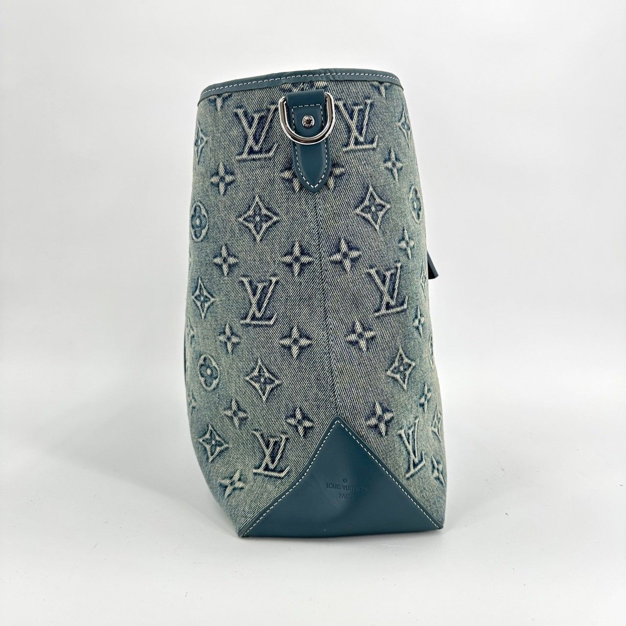 ♪ Louis Vuitton ルイヴィトン M22537 ウォッシュデニム