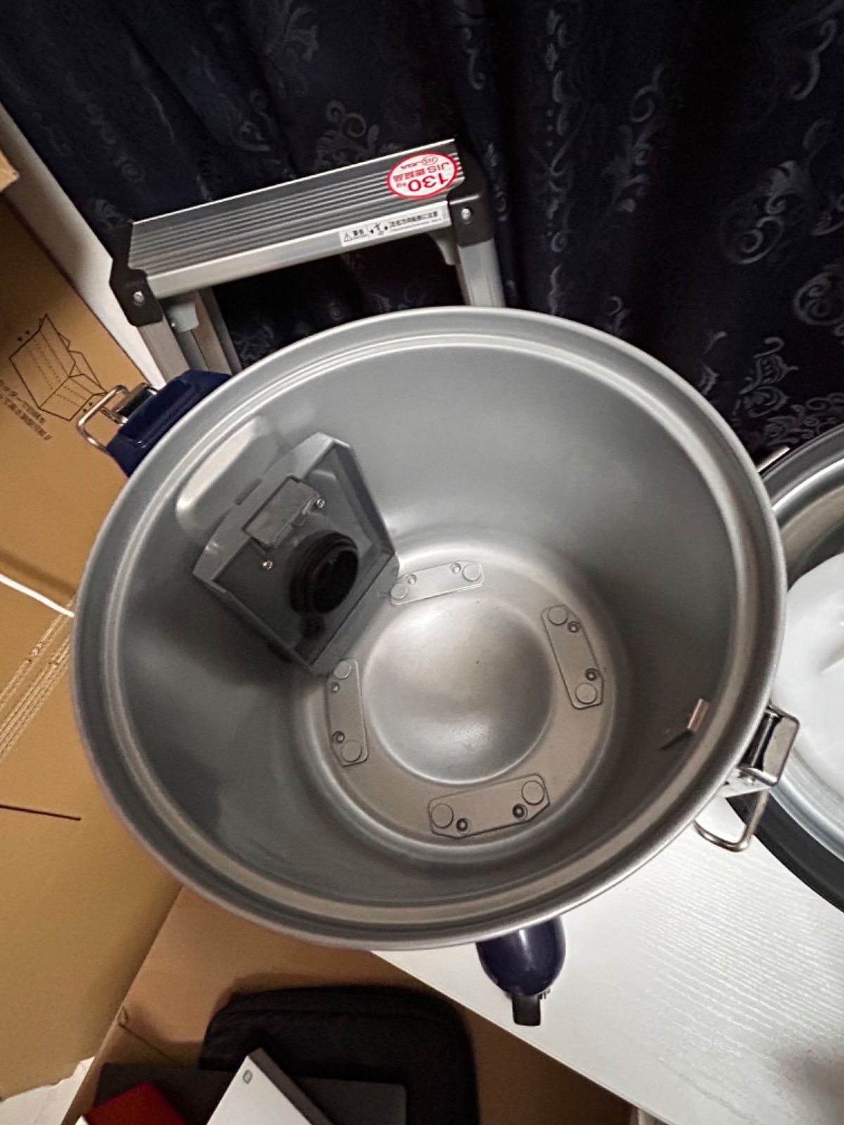 ①パナソニック 業務用掃除機 MC-3000P 紙パック式 380W - メルカリ