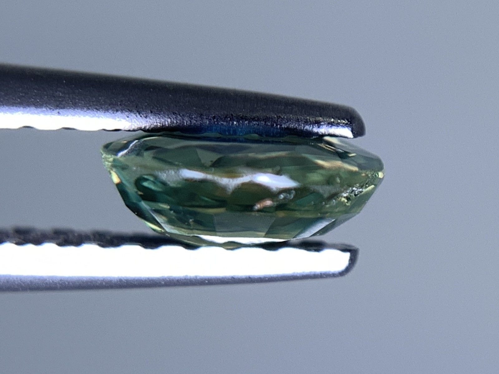 アレキサンドライト