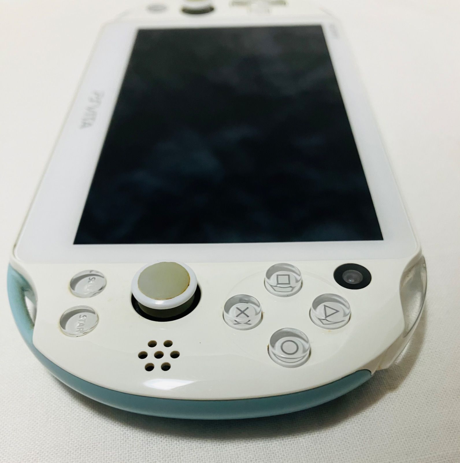 PlayStation®Vita（PCH-2000シリーズ） Wi-Fiモデル PCH-2000