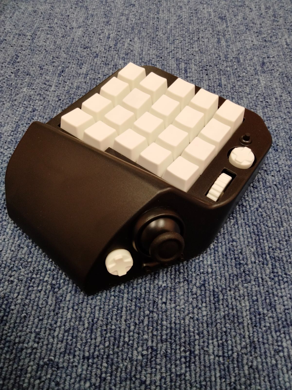 MH-Device MH-Delta 左手キーボード オールブラック Amazon | [MH-Device] MH-Delta ジョイスティック・ホイール付き