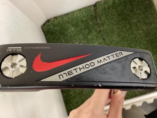 中古】 ナイキ METHOD MATTER B1-07 34インチ パター PT