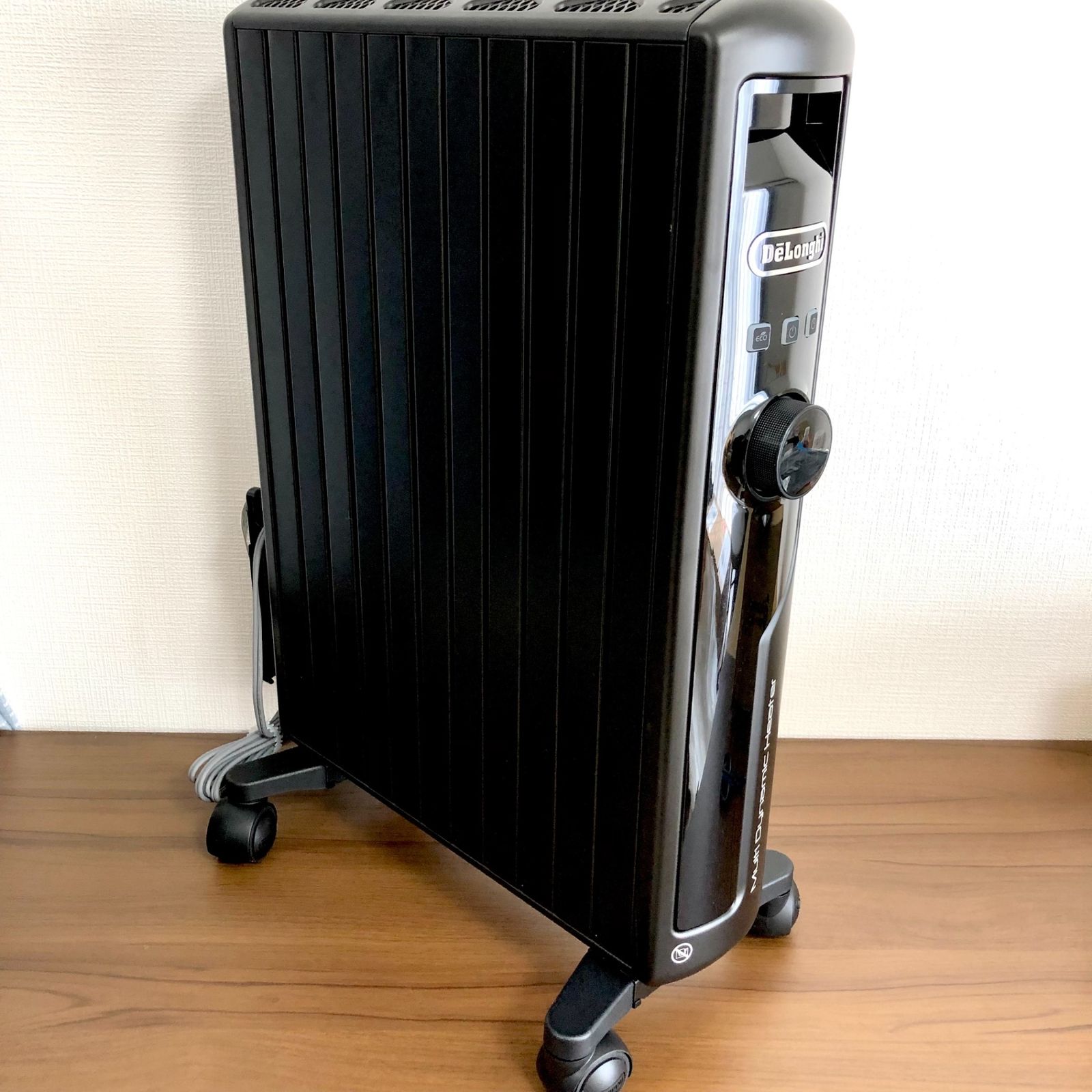 ヨドバシ.com - デロンギ De'Longhi デロンギ マルチダイナミックヒーター 10～13畳  エコ運転モード/表面低温化設計/ディスプレイノブ ピュアホワイト＋マットブラック MDHS15-BK 通販【全品無料配達】