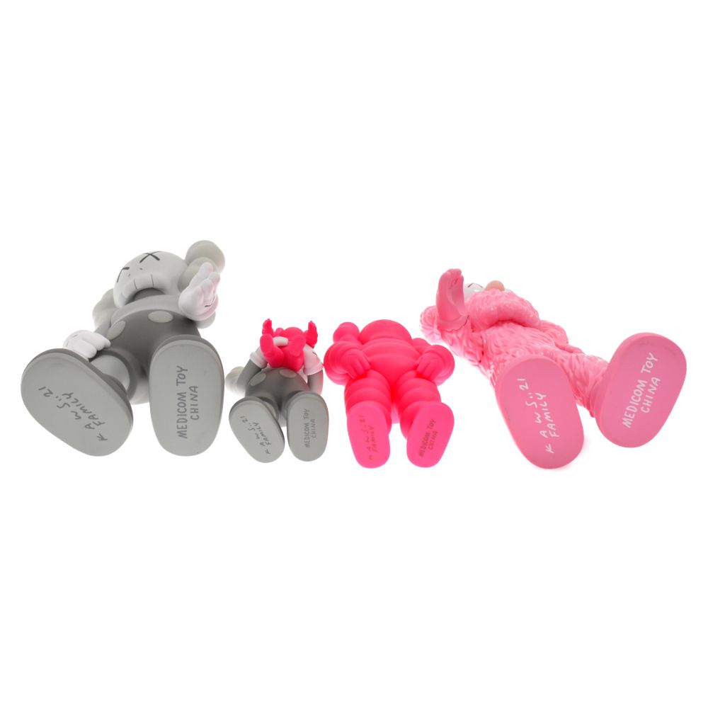 MEDICOM TOY (メディコムトイ) ×KAWS FAMILY OPEN EDITION Grey Pink ...