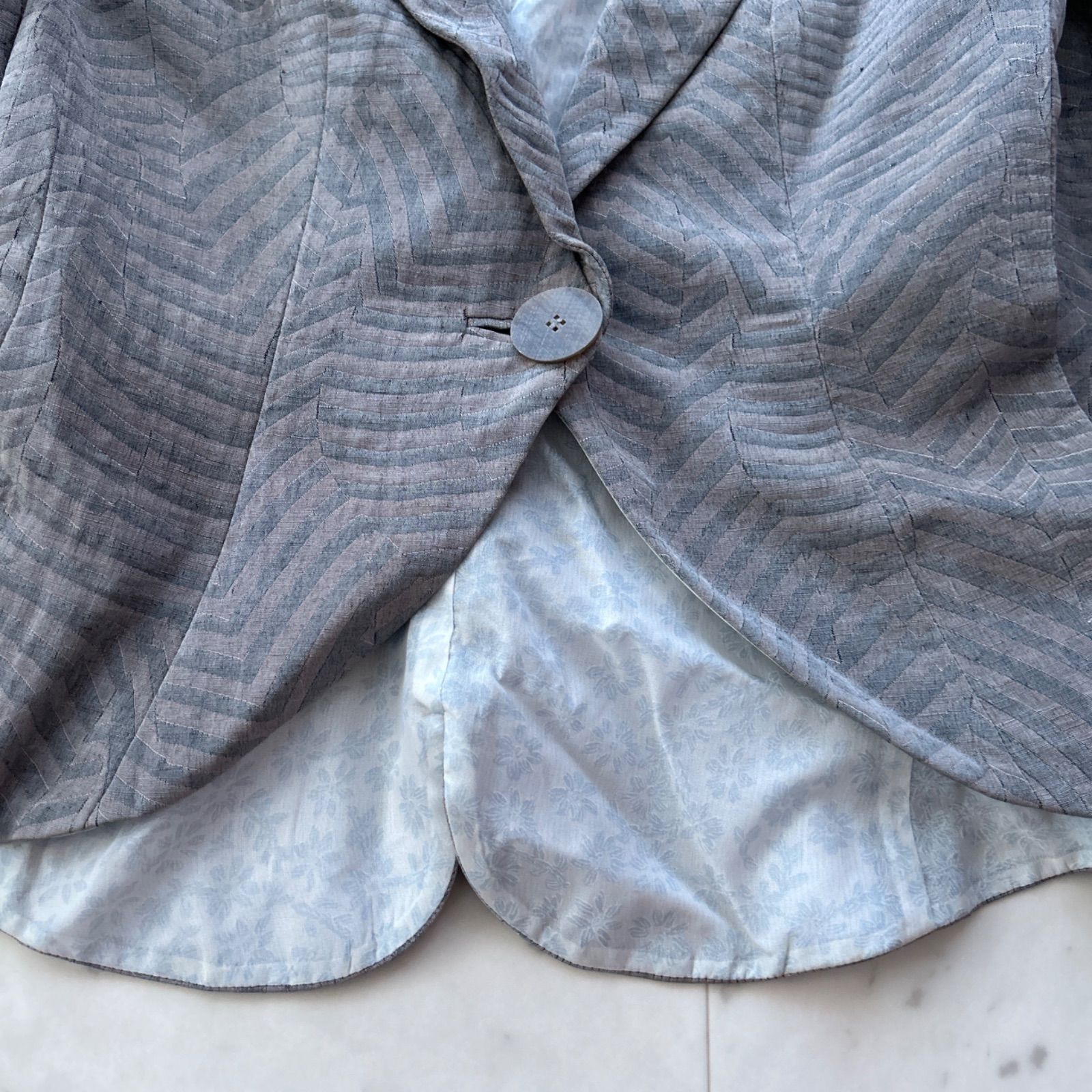 【美品】ジョルジオアルマーニ　テーラードジャケット　シルク・リネン　総裏　L ジョルジオアルマーニ リネンシルク ジャケット グレー Sサイズ 現行