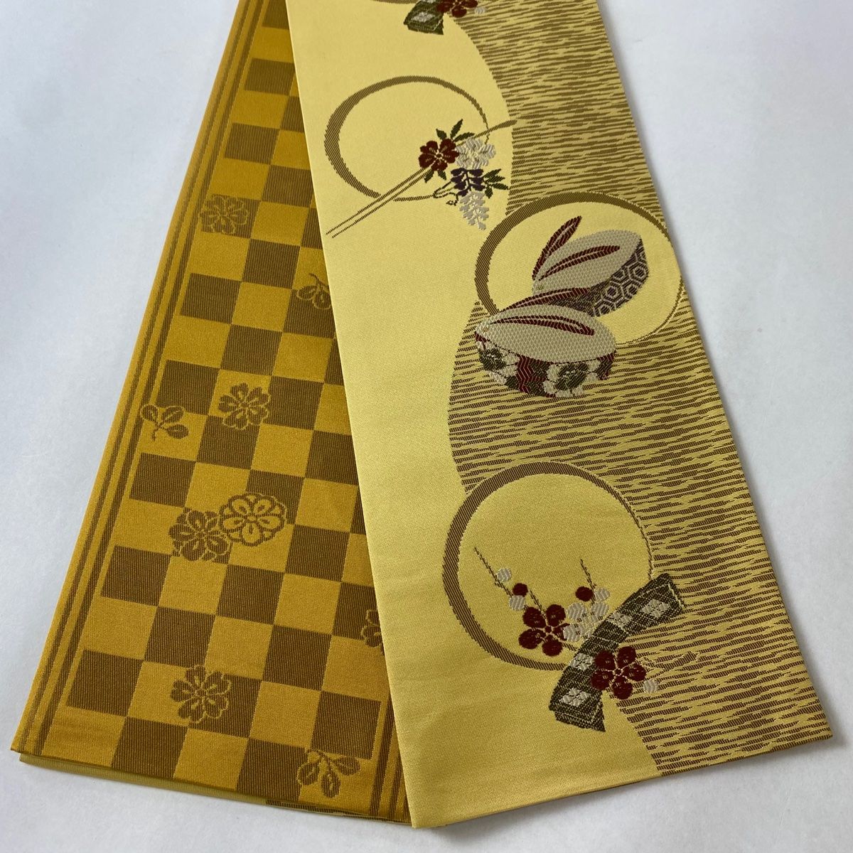 半幅帯 秀品 ぽっくり 草花 山吹色 正絹
