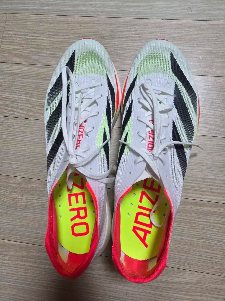 adidas タクミセン10