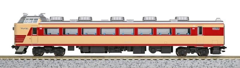 ベージュ