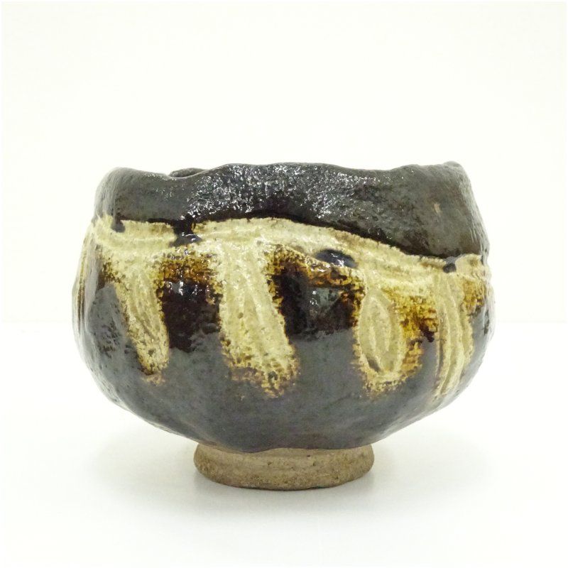 京焼 最高 鳴滝窯 橋本城岳造 仁清写兜文茶碗(共箱) 茶道 抹茶 京焼 最高 鳴滝窯 橋本城岳造 仁清写兜文茶碗(共箱) 茶道 抹茶