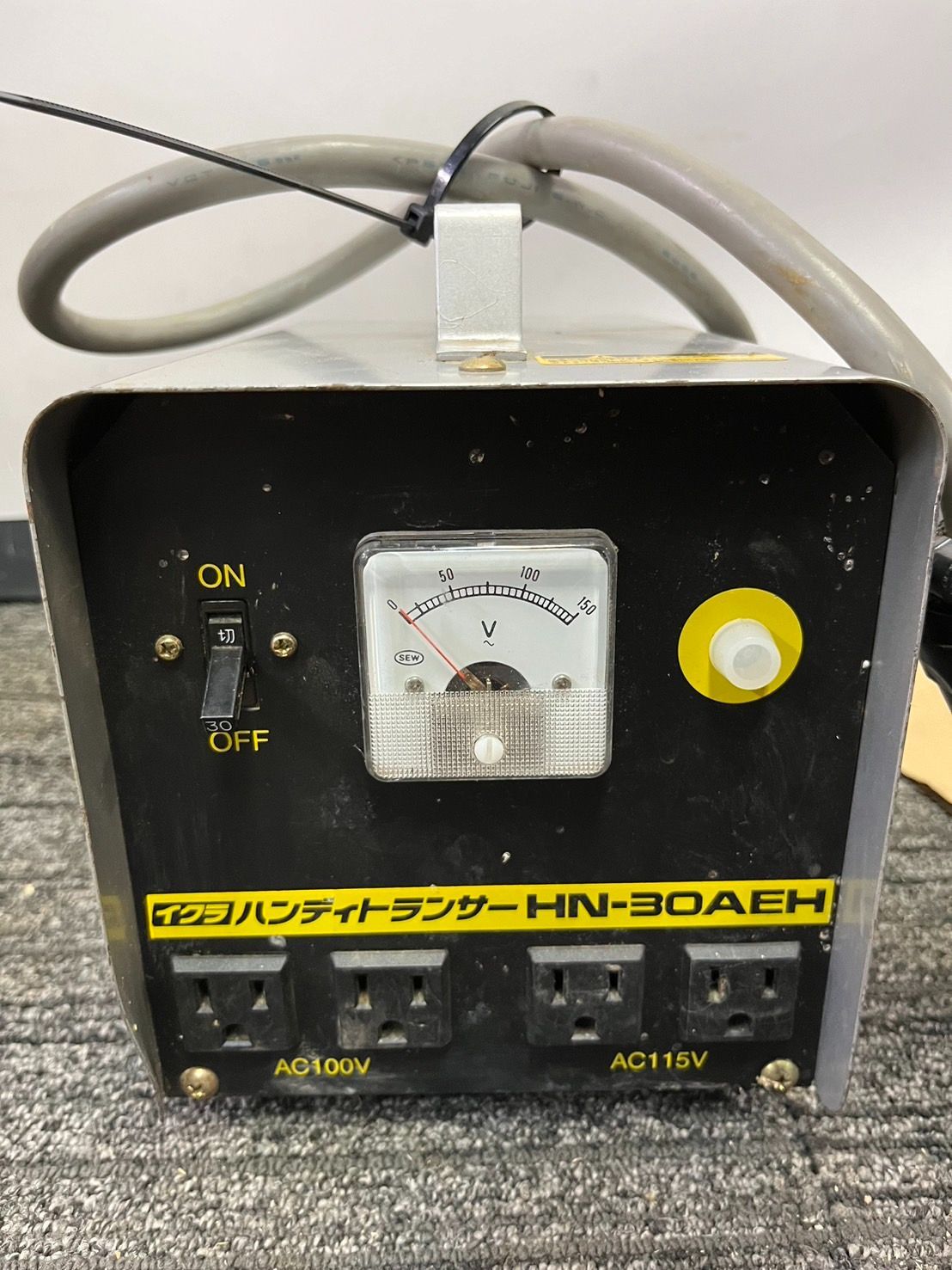 イクラ（育良精機製作所） ハンディトランサー（昇圧トランス・100V200V両用タイプ） HN-30AEH 動作確認済 - メルカリ