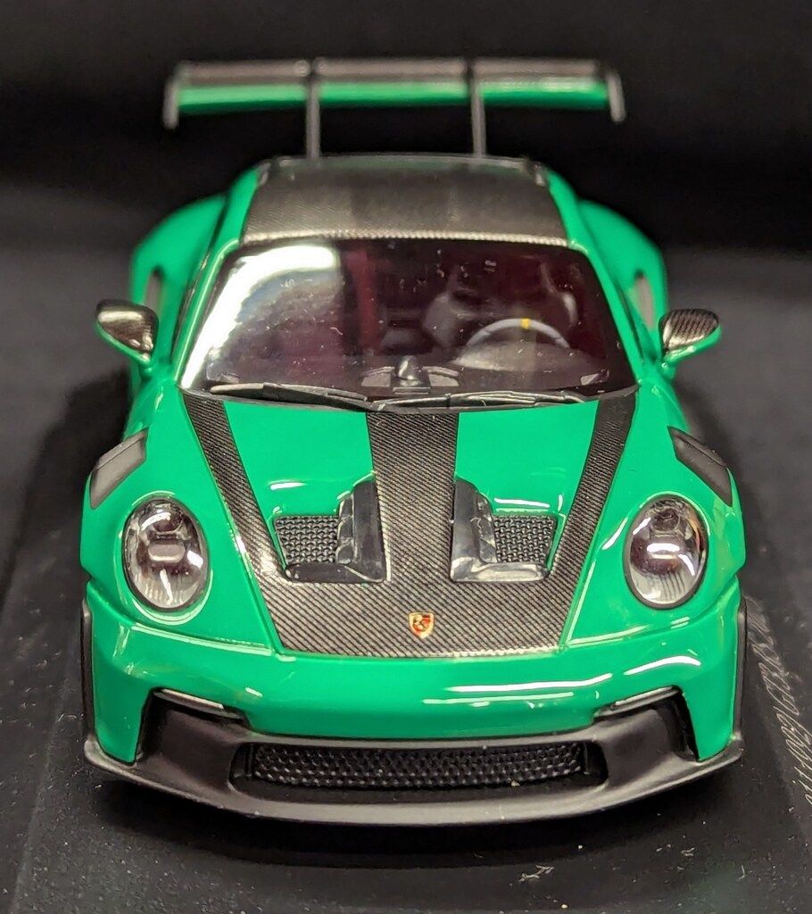 Paul s Model Art 1|43MINICHAMPS Porsche 911 992 GT3 RS 2025 Green with black wheels - decor 062112 LNAILSPERTH_COM